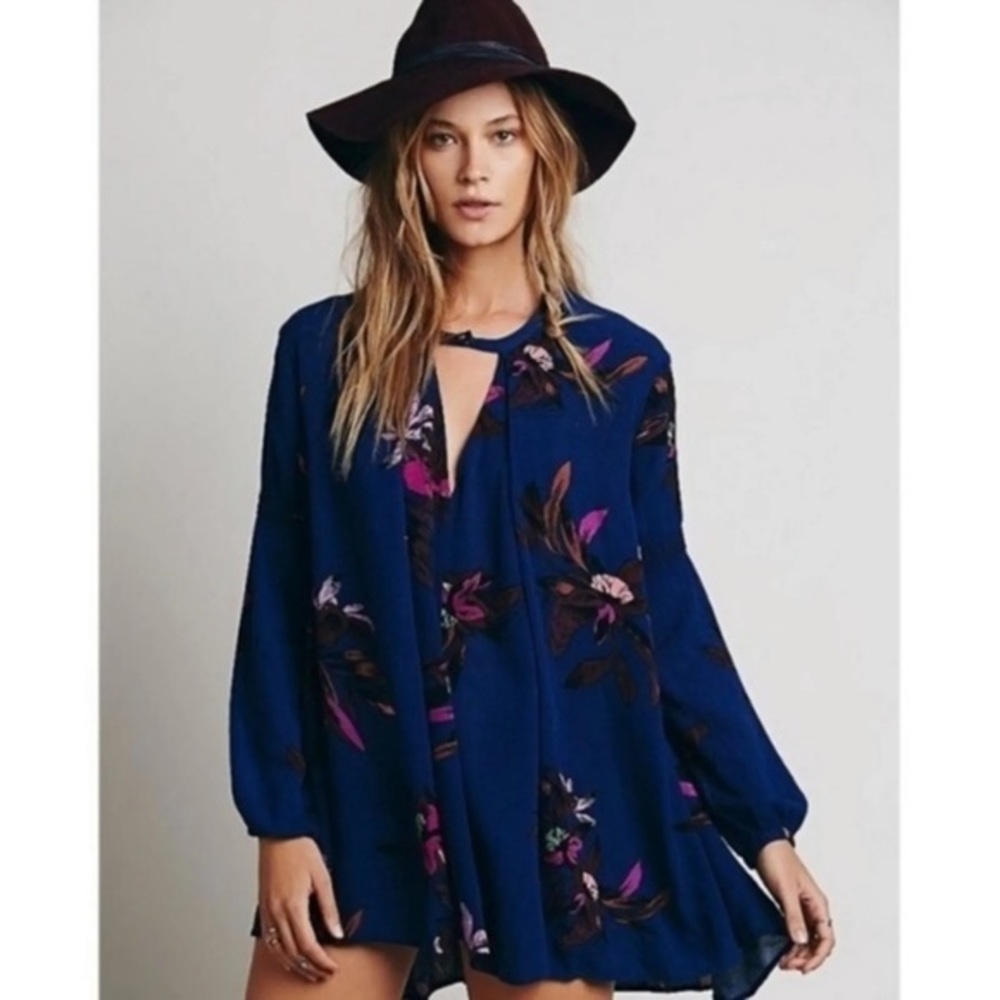 Free People Tree Swing blue floral Tunic Size XS